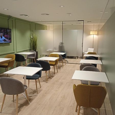 Hellosky Air Rooms Madrid Eksteriør bilde
