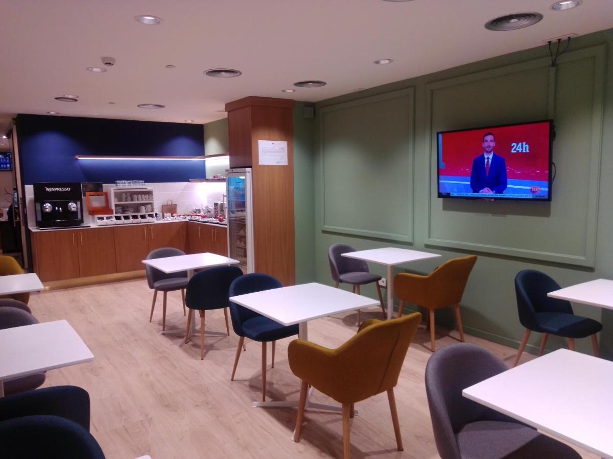 Hellosky Air Rooms Madrid Eksteriør bilde